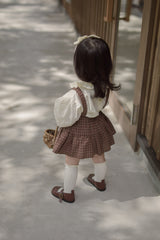 Snow ruffle blouse
