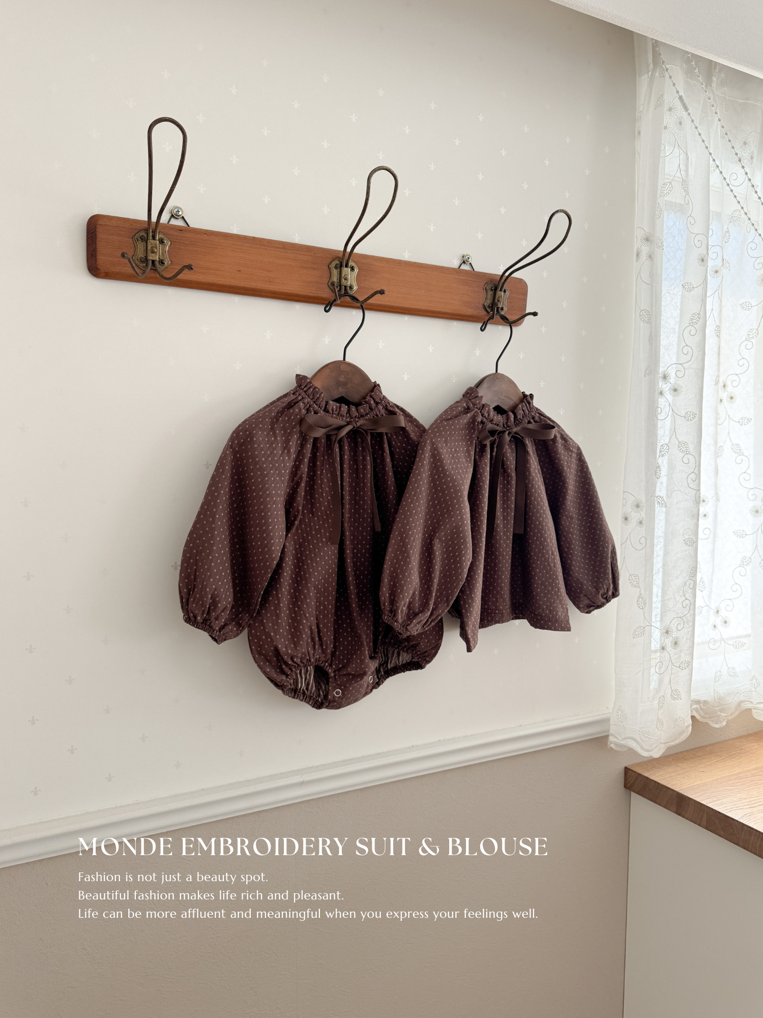 Monde embroidery blouse