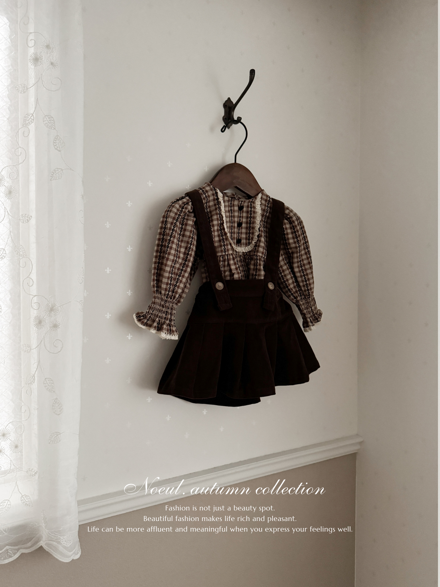 Pleats suspender skirt