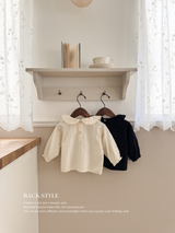 Snow ruffle blouse