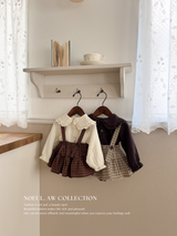 Sara collar blouse