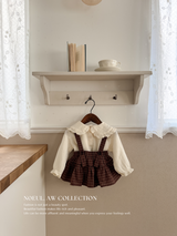 Sara collar blouse