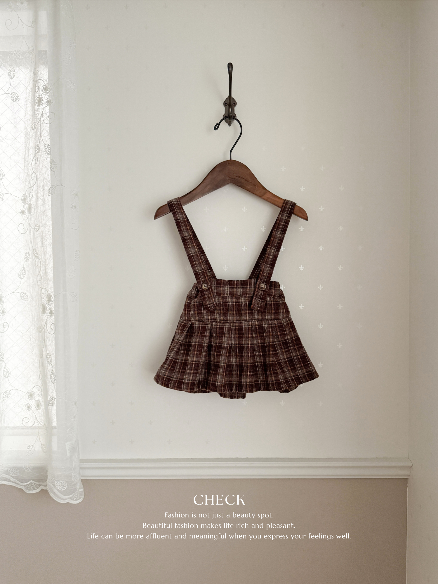 Pleats suspender skirt