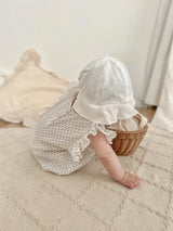 Dot frill suit