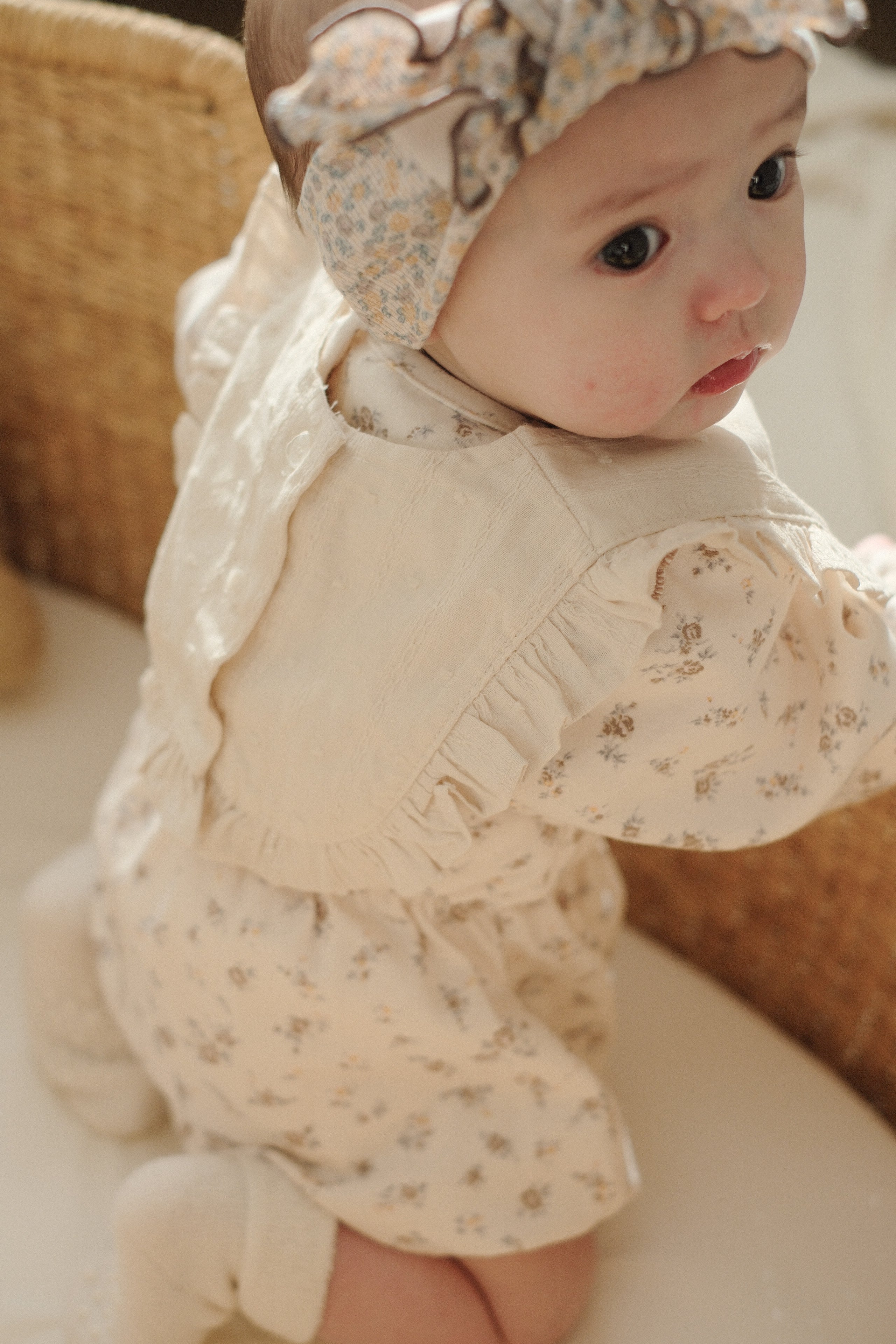 Noco frill cape