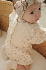 Noco frill cape