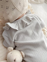 Keuri frill newborn suit