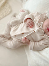 Keuri frill newborn suit