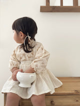 Eyelet suspender skirt