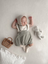 Stripe line suspender suit