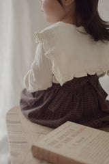 Sara collar blouse