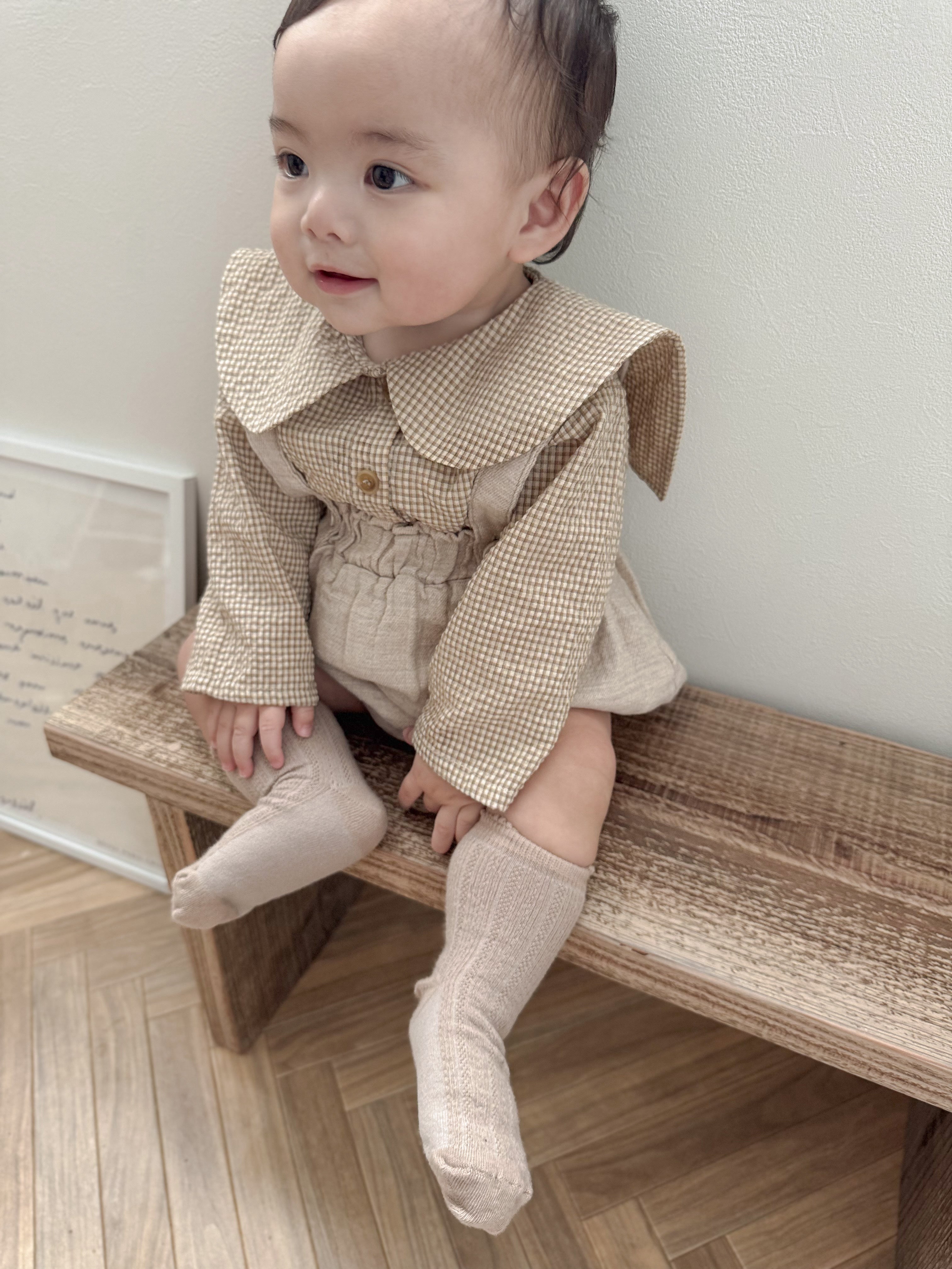 Check collar blouse