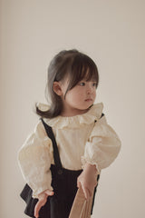 Snow ruffle blouse