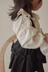 Snow ruffle blouse