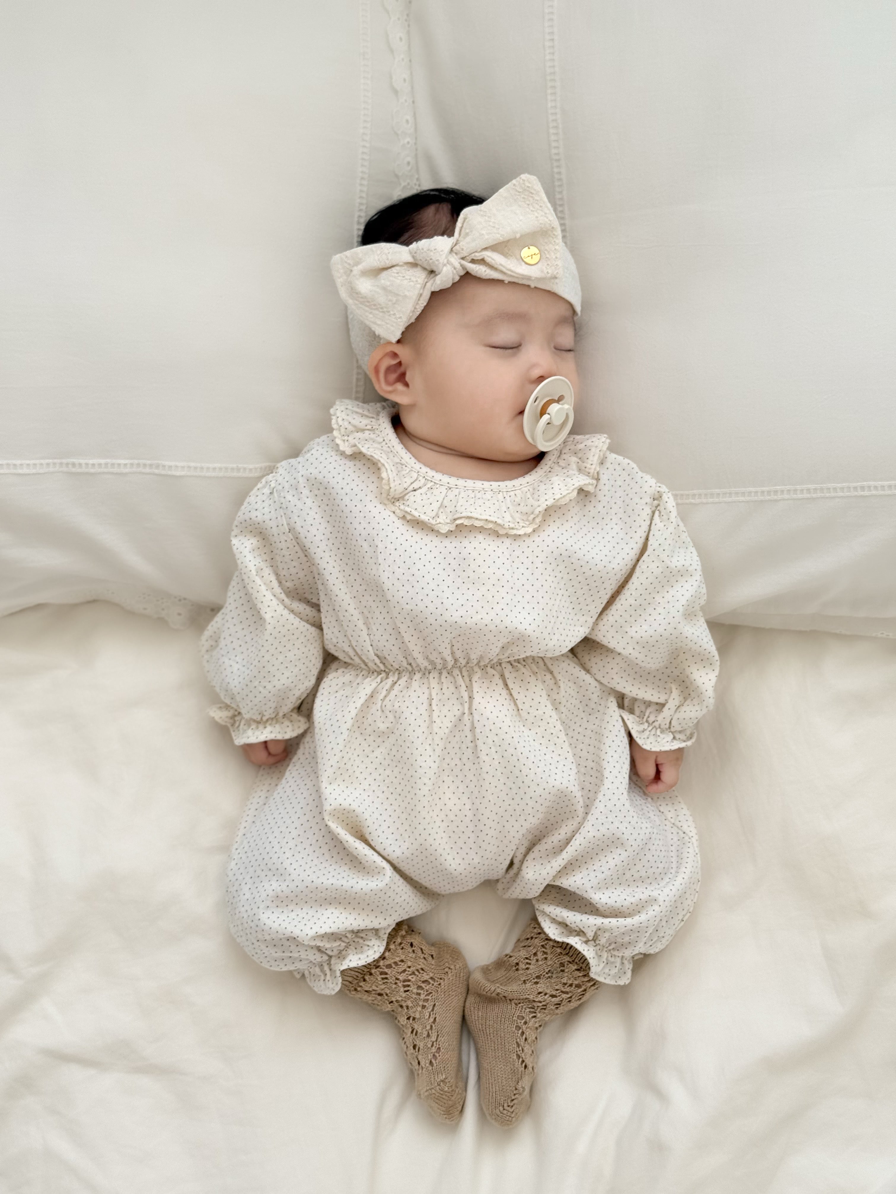 Dot frill bebe suit