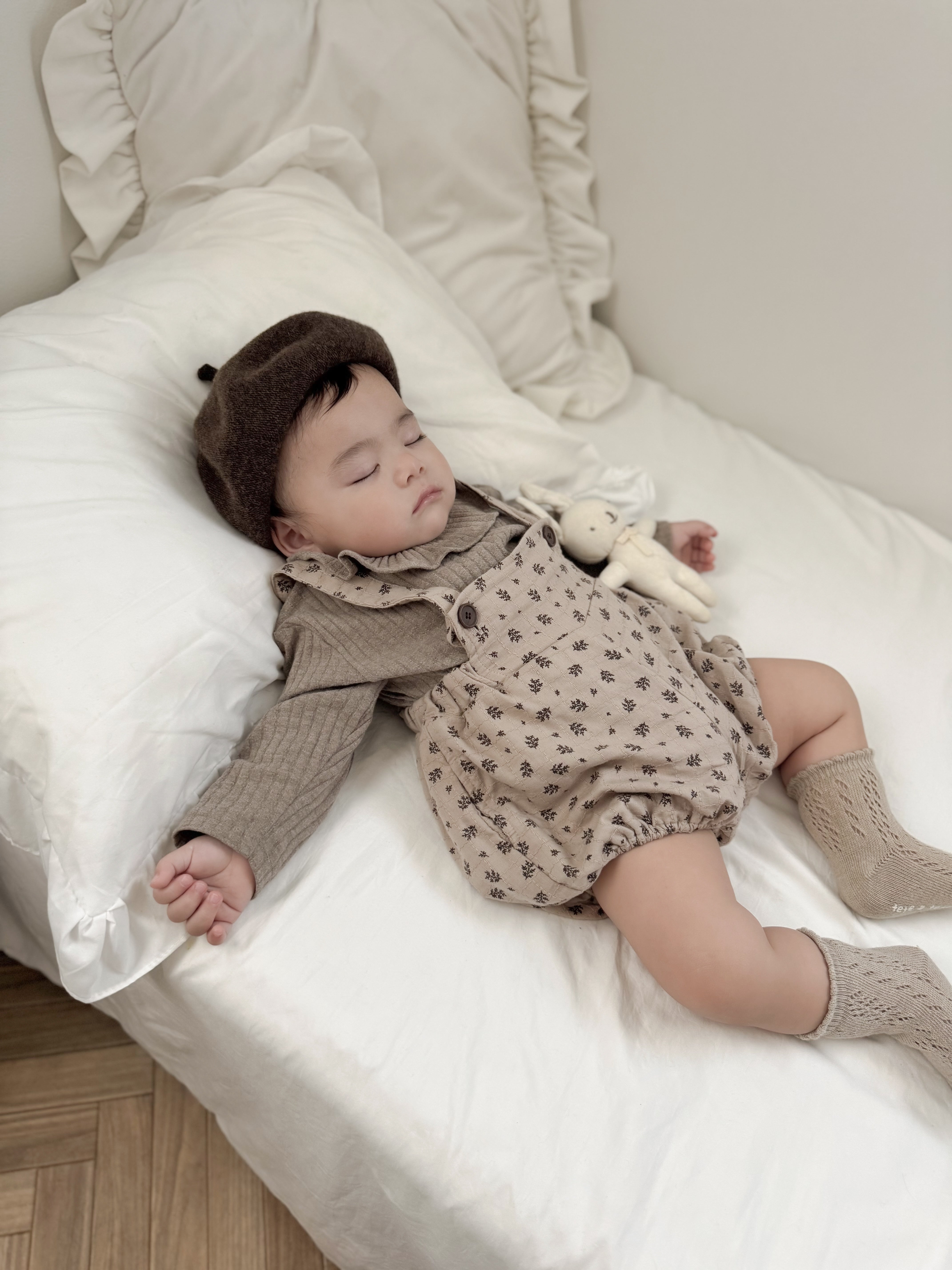 Aubéa rompers