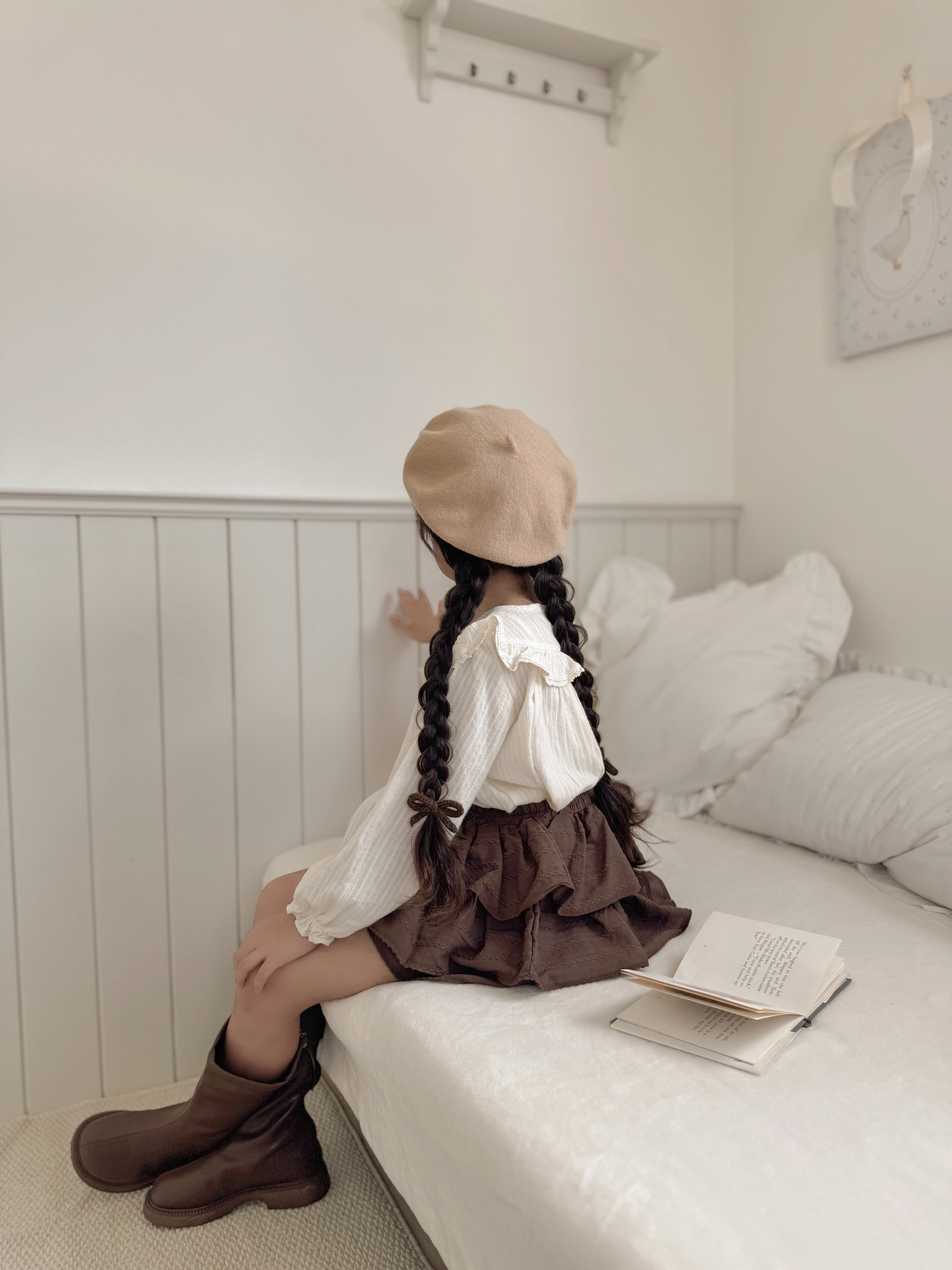 Wing shirring blouse