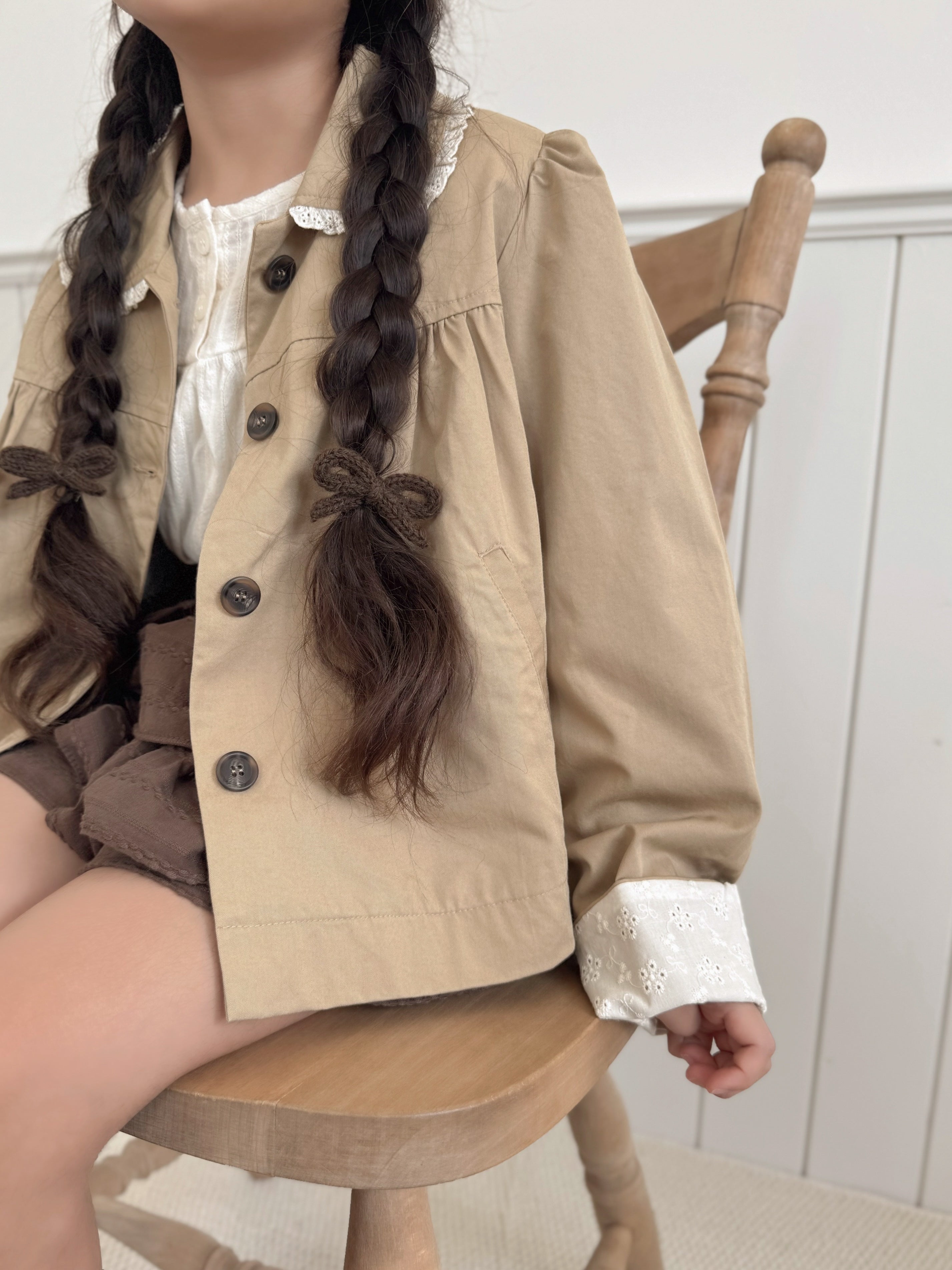 Wing shirring blouse