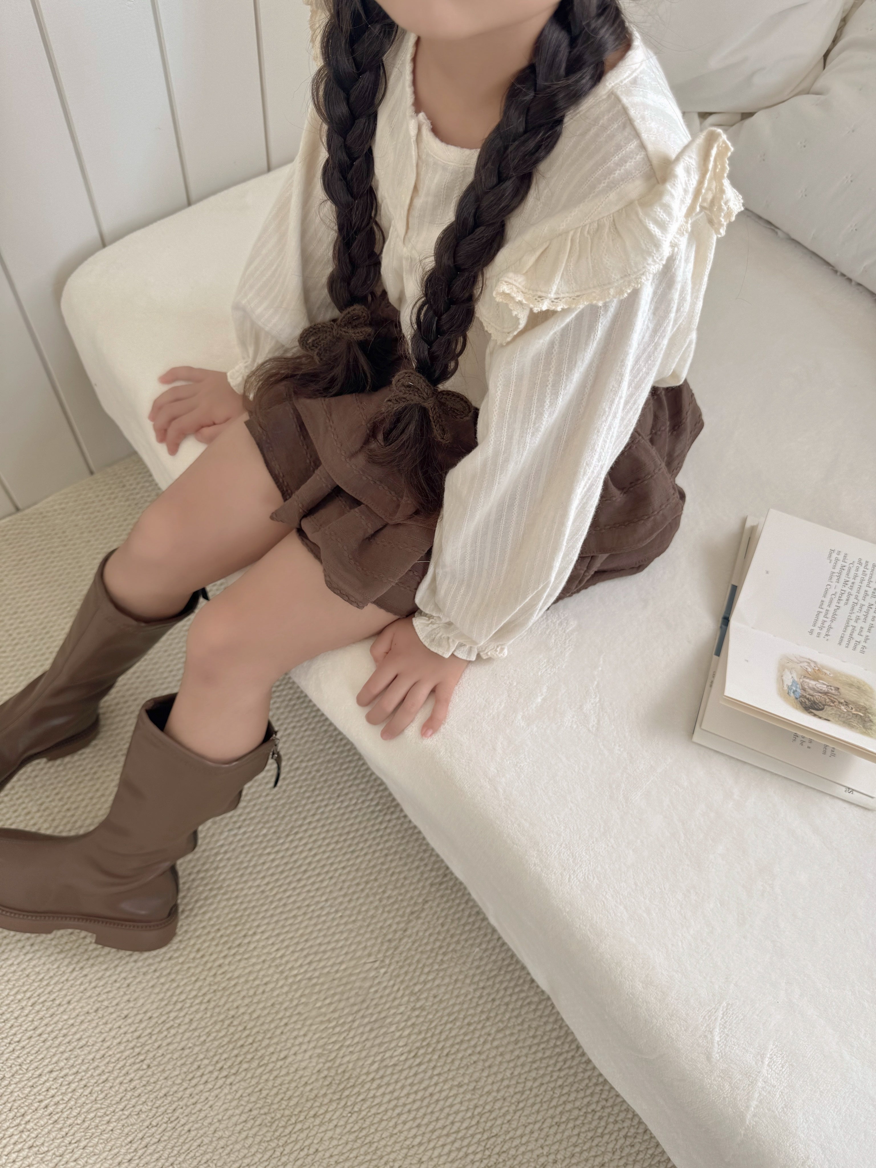 Wing shirring blouse