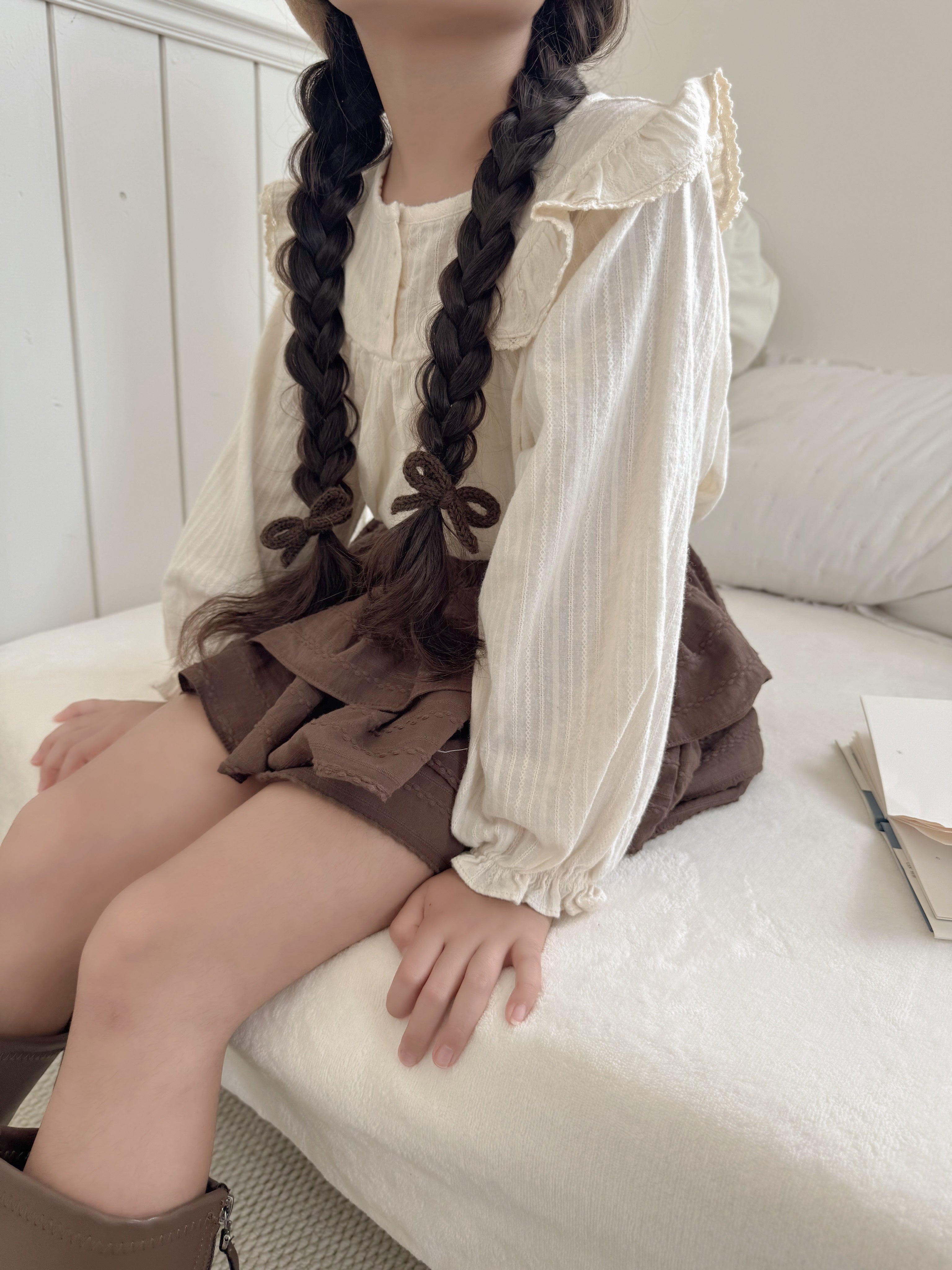 Wing shirring blouse