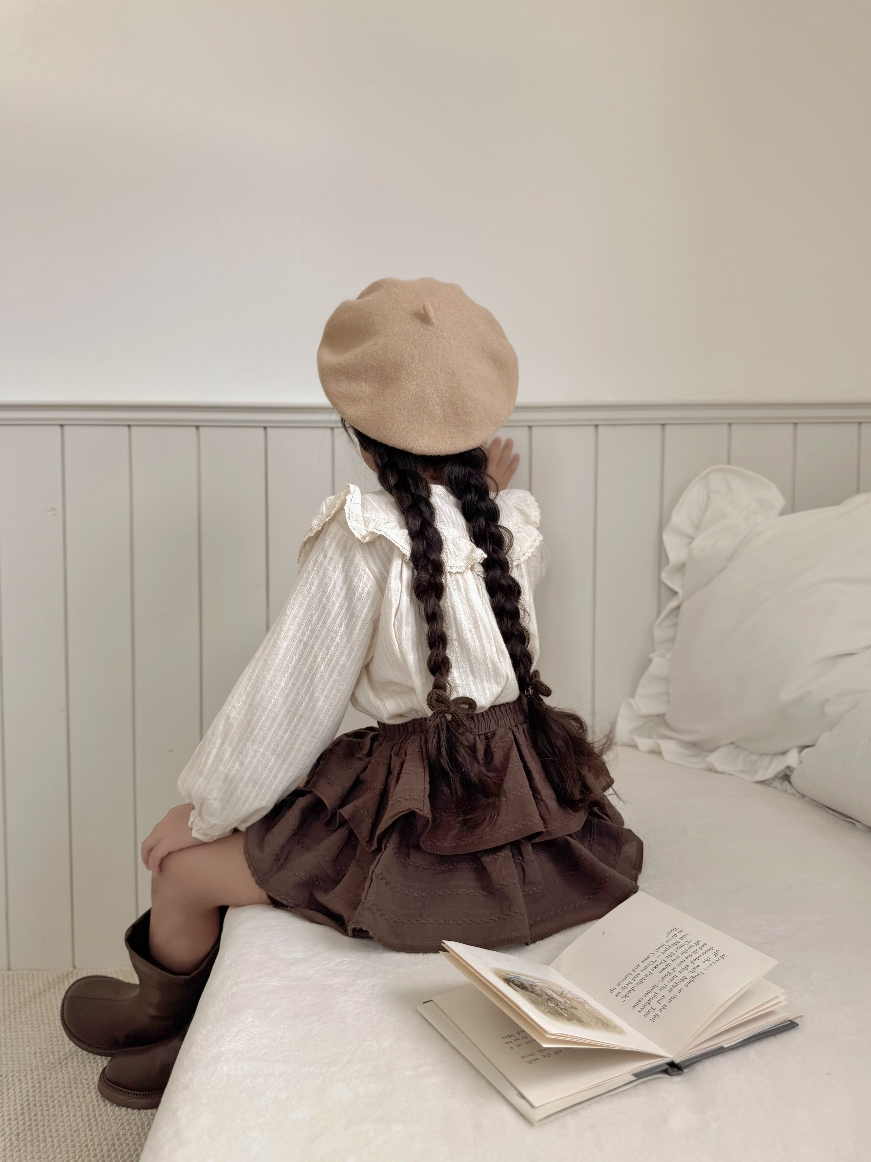 Wing shirring blouse