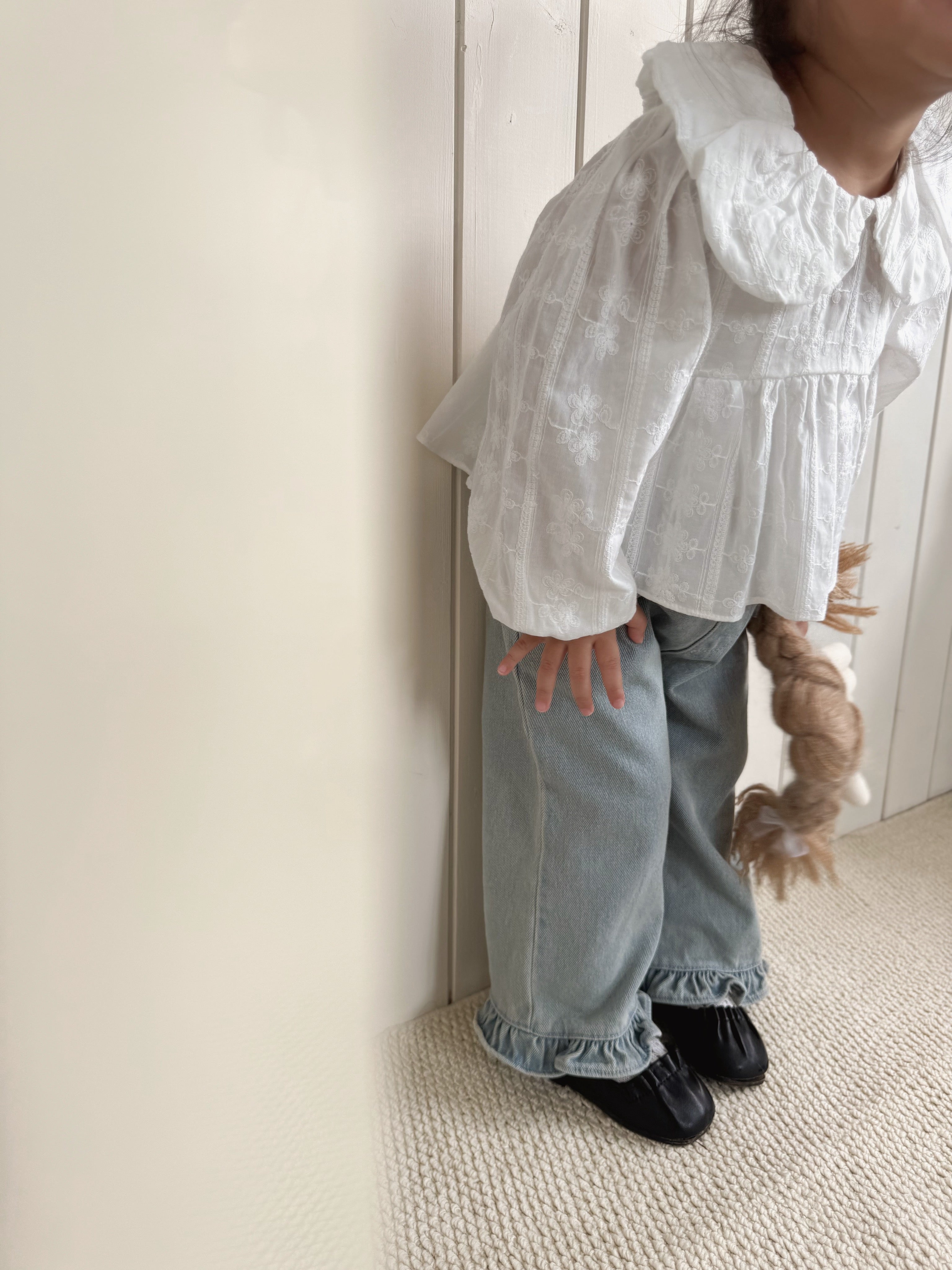 Straight frill pants