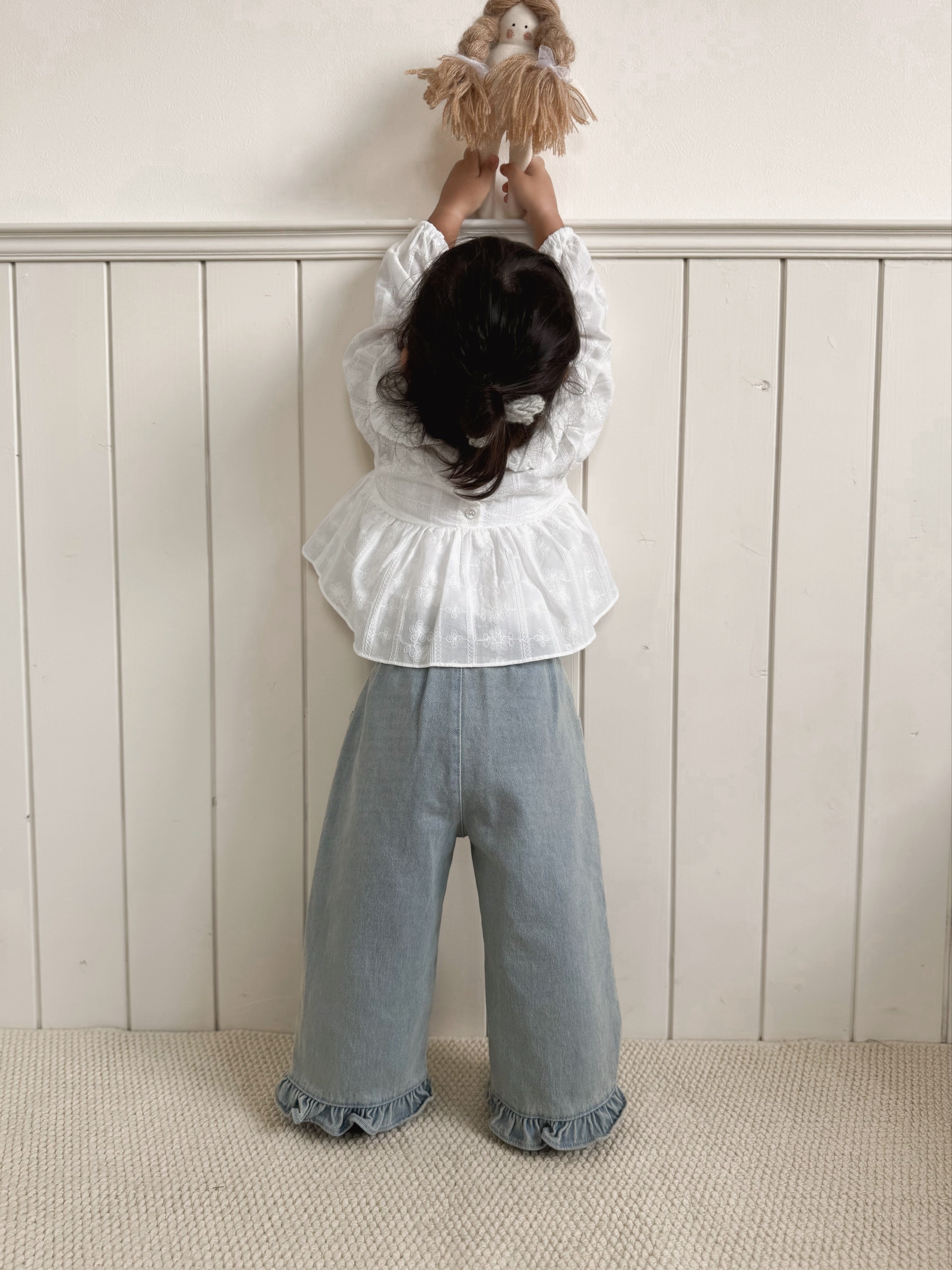 Straight frill pants