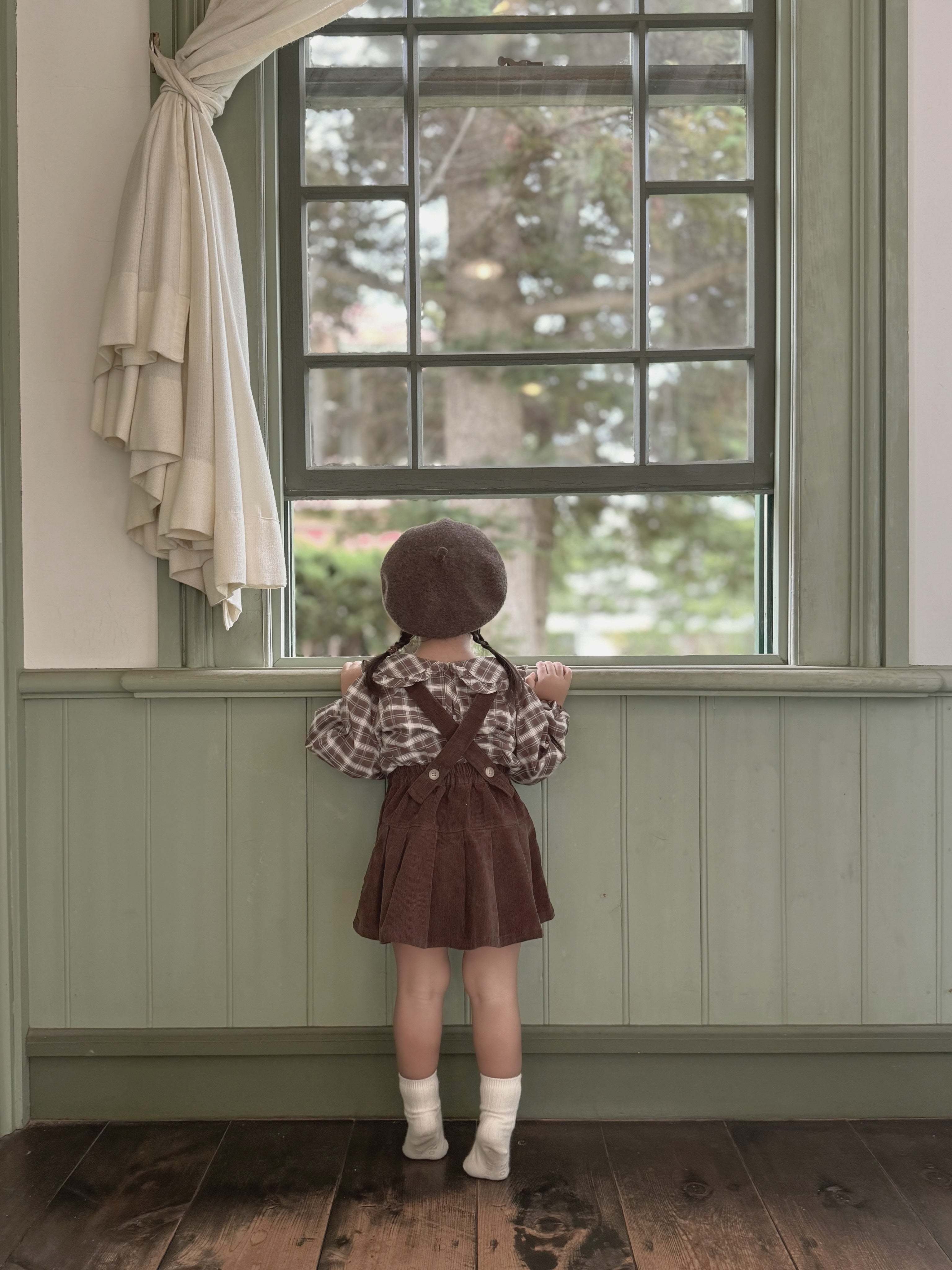 Pleats suspender skirt