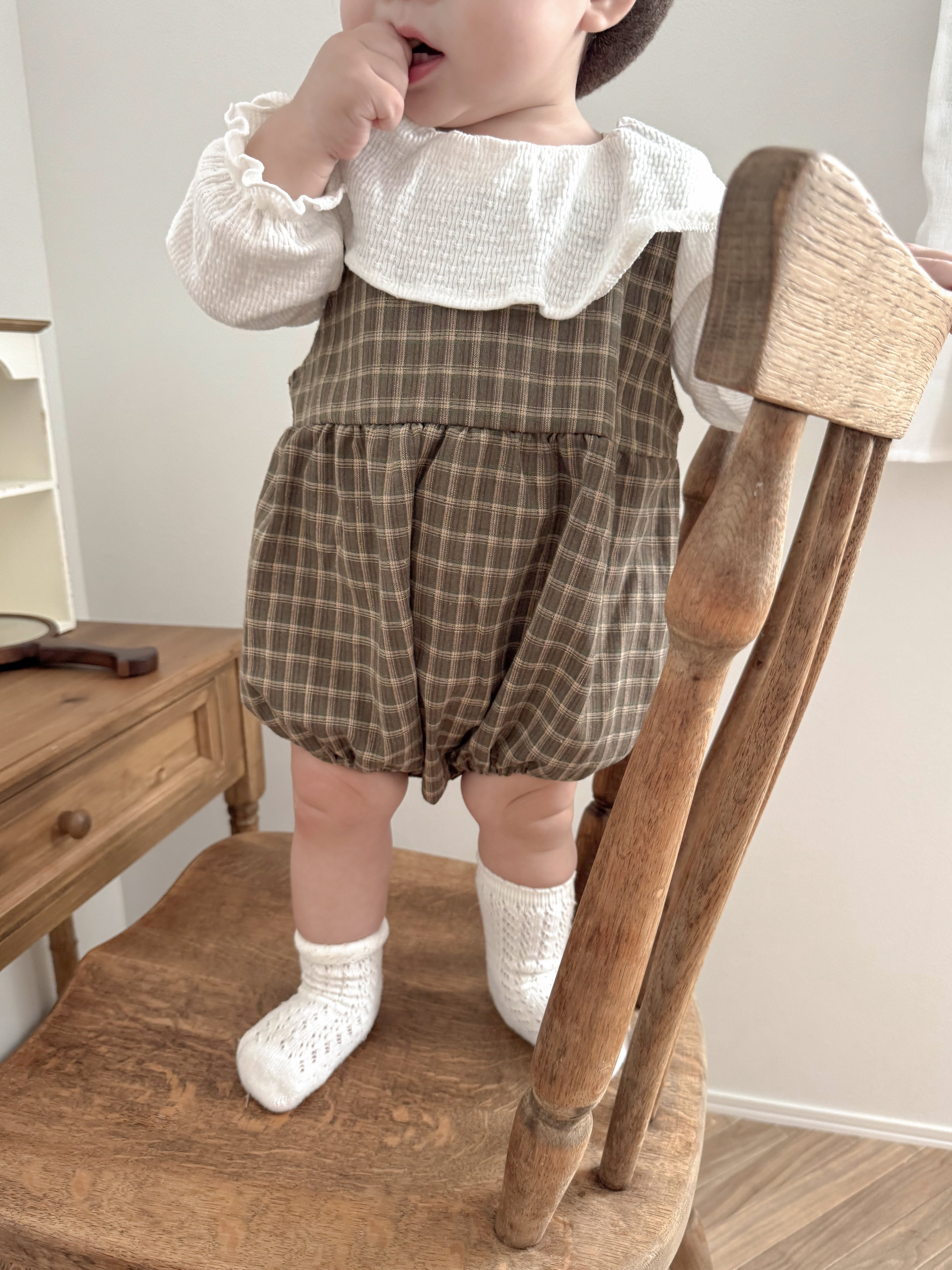 Lebon frill tops