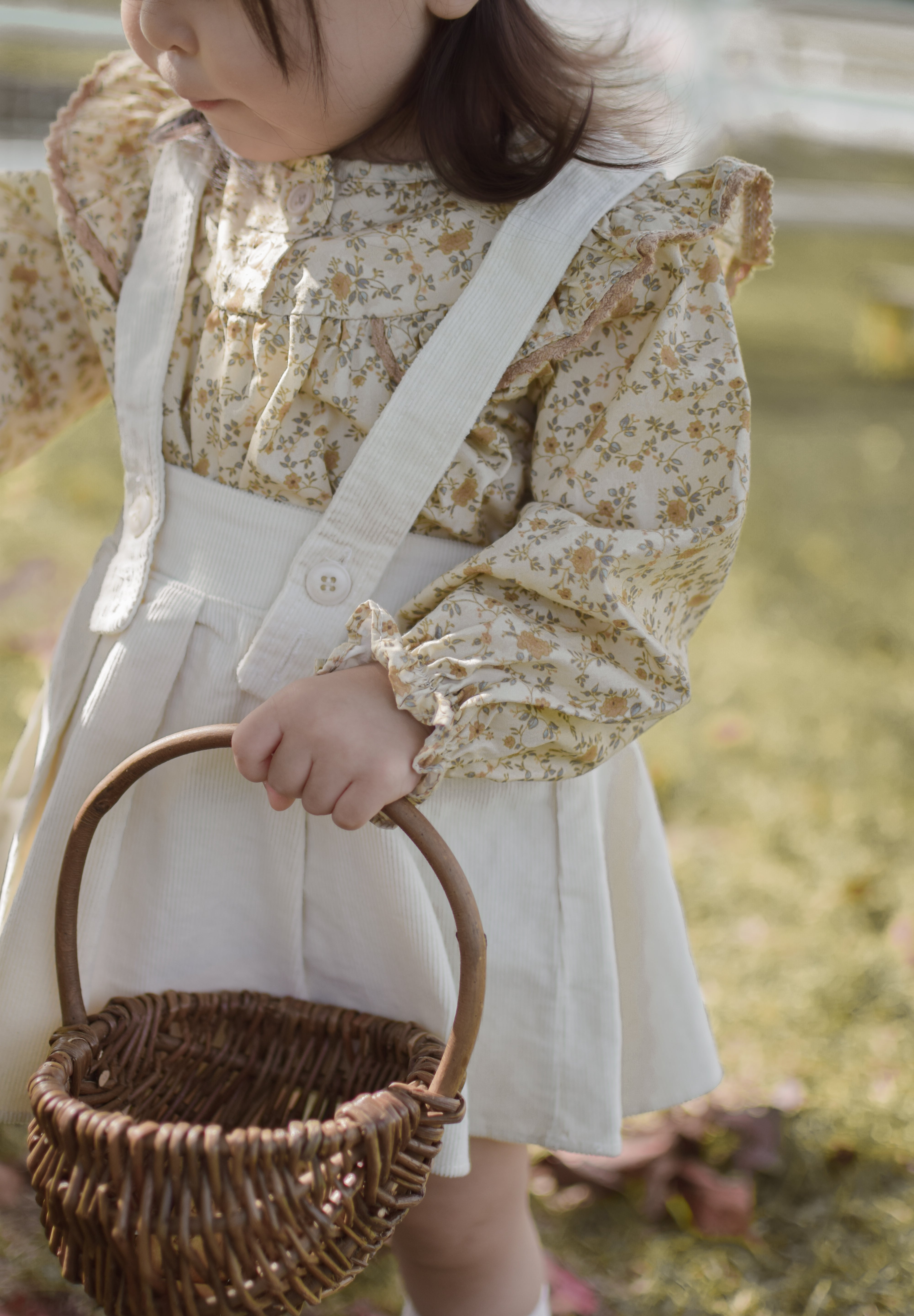 Wing shirring blouse