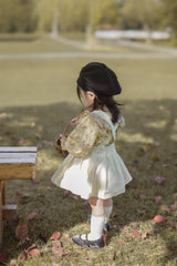 Wing shirring blouse