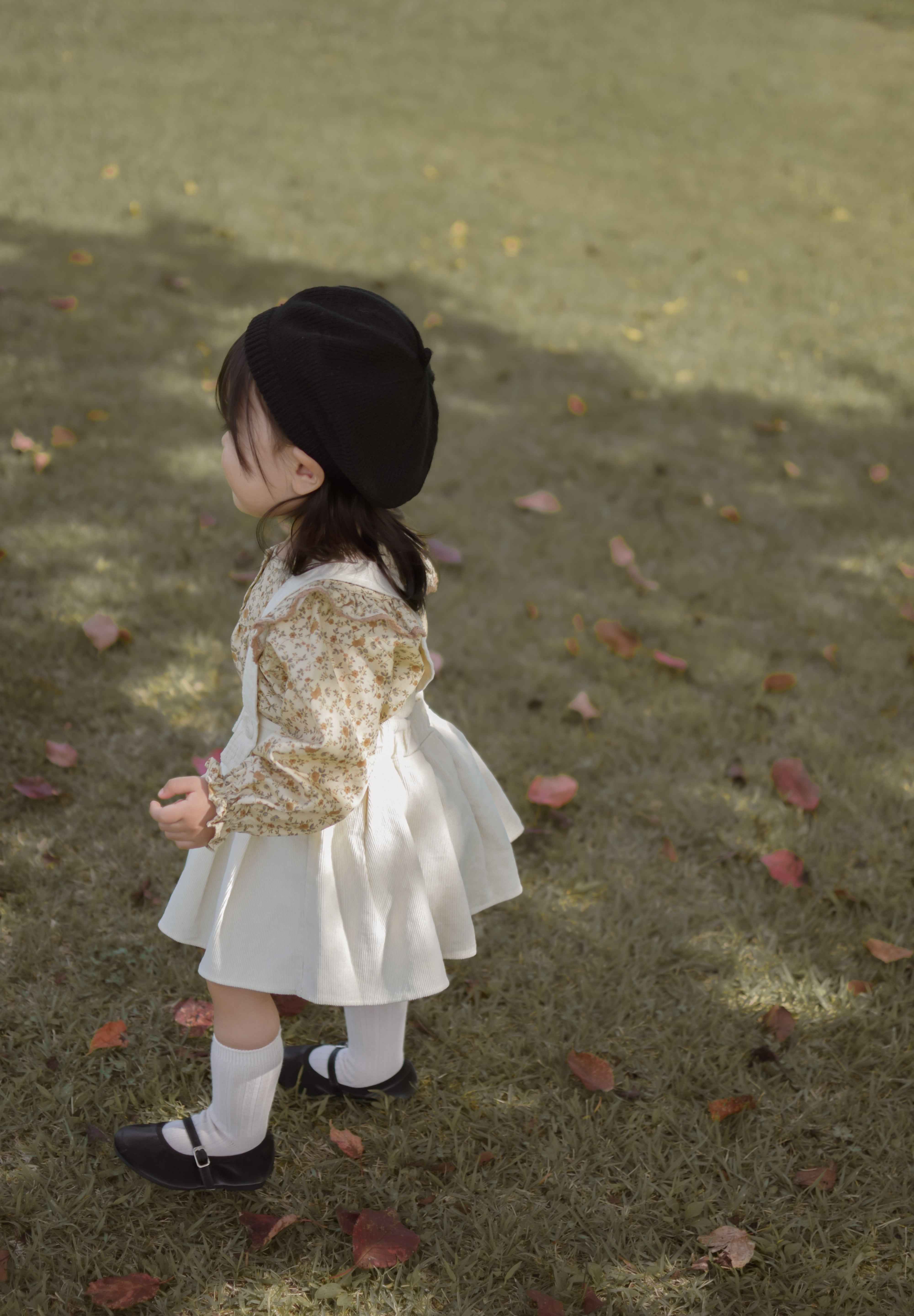 Wing shirring blouse