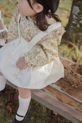 Wing shirring blouse