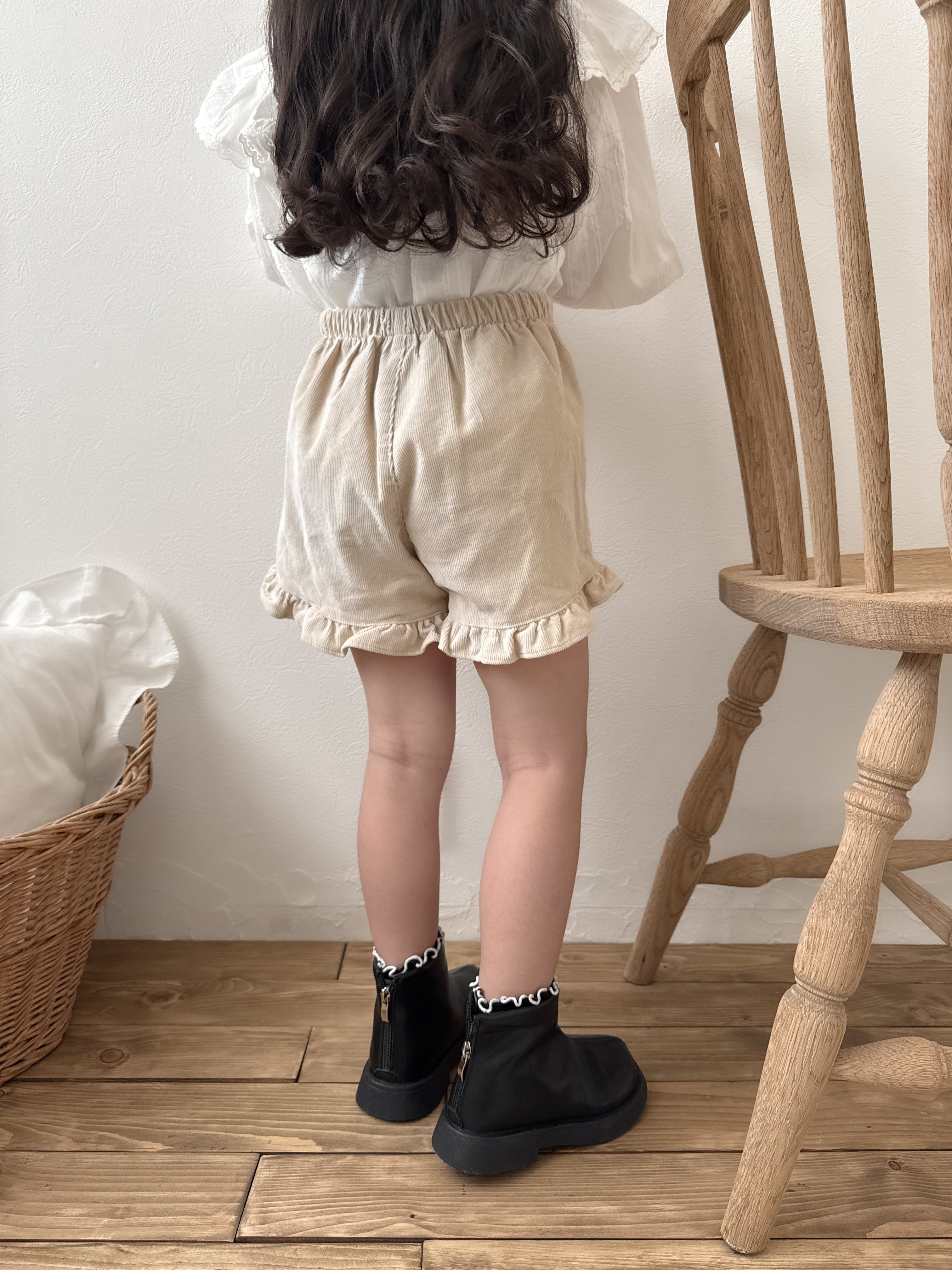 Corduroy frill pants