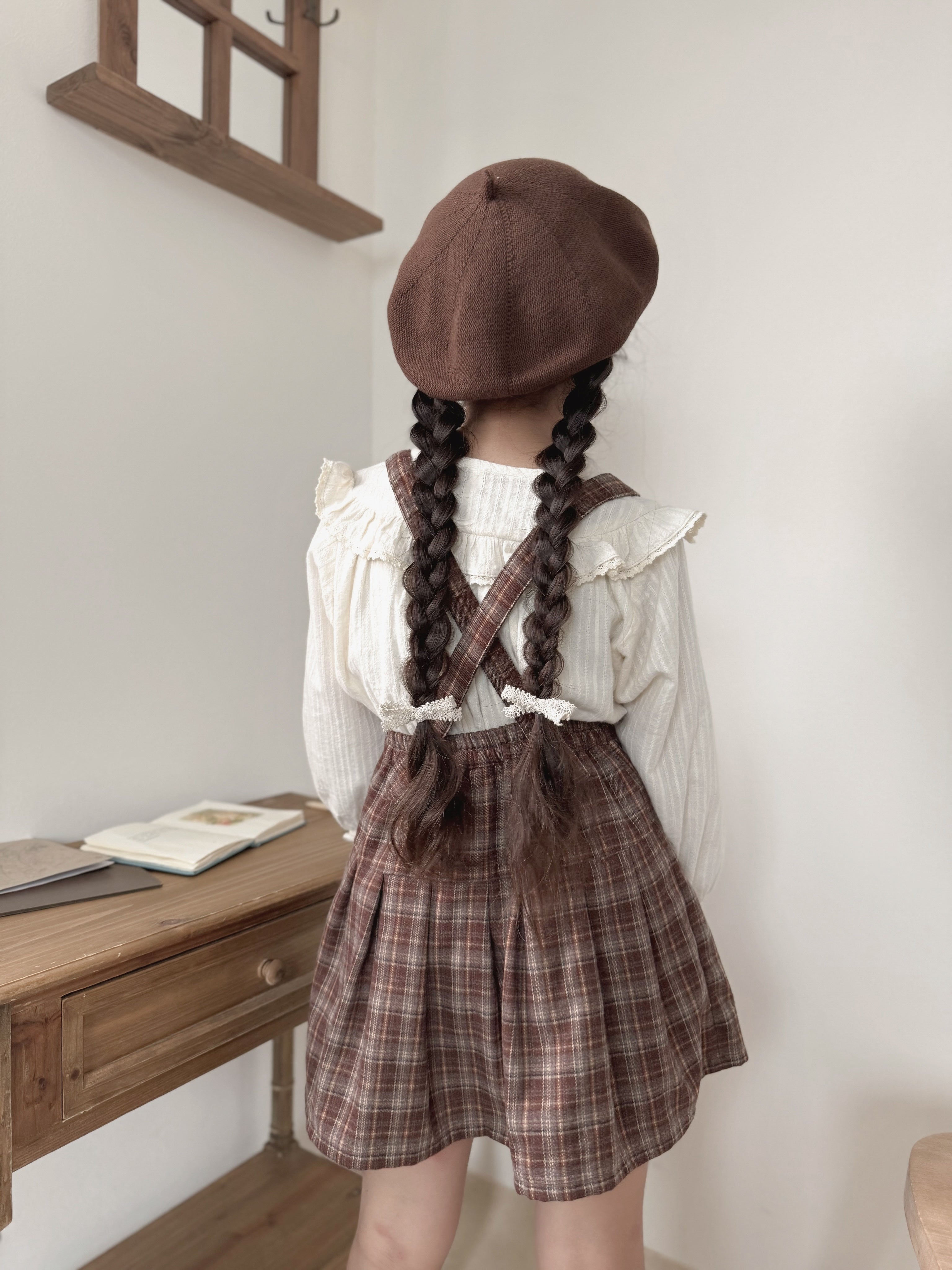 Pleats suspender skirt