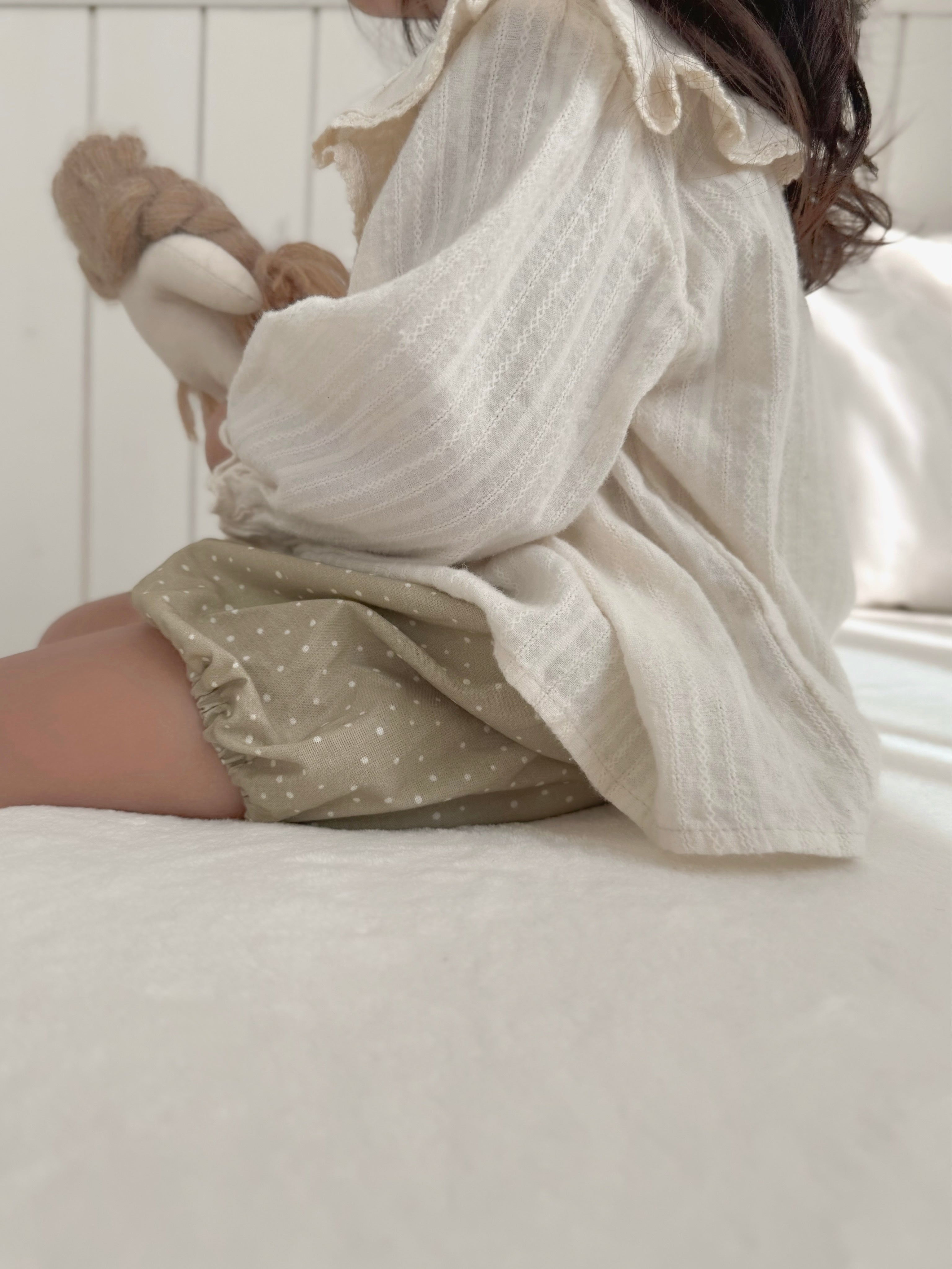 Dot frill blouse & bloomer set