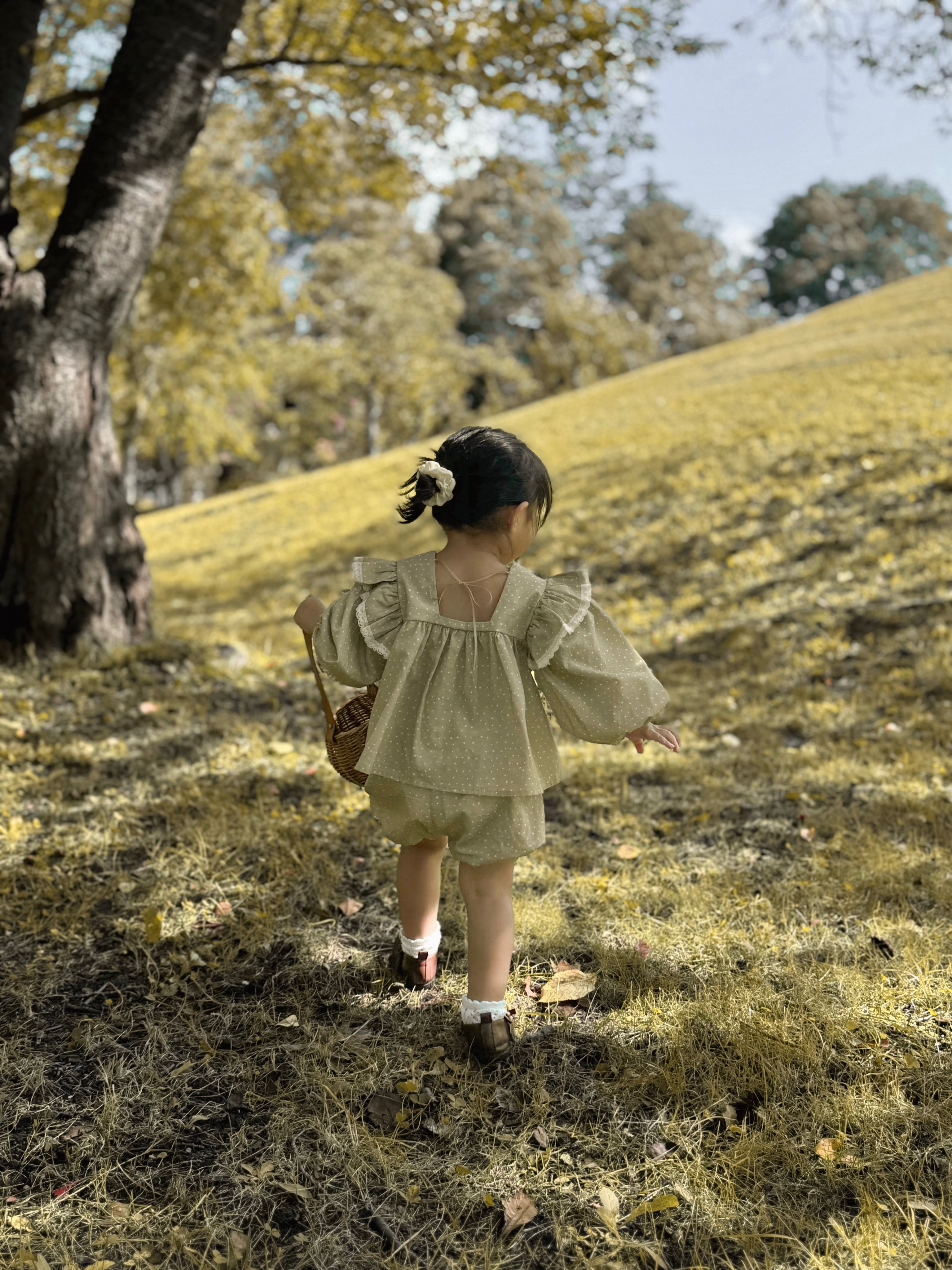 Dot frill blouse & bloomer set