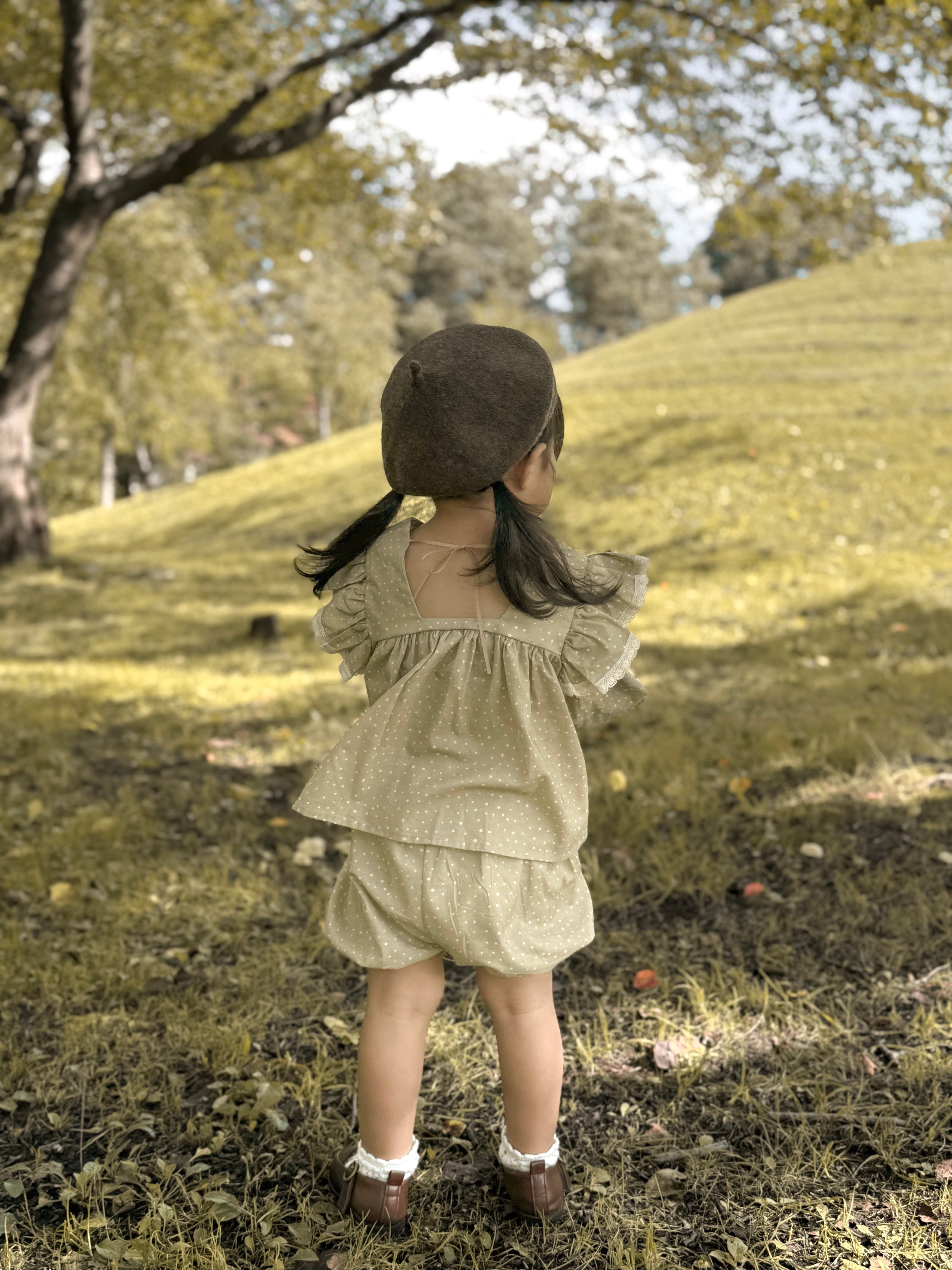 Dot frill blouse & bloomer set