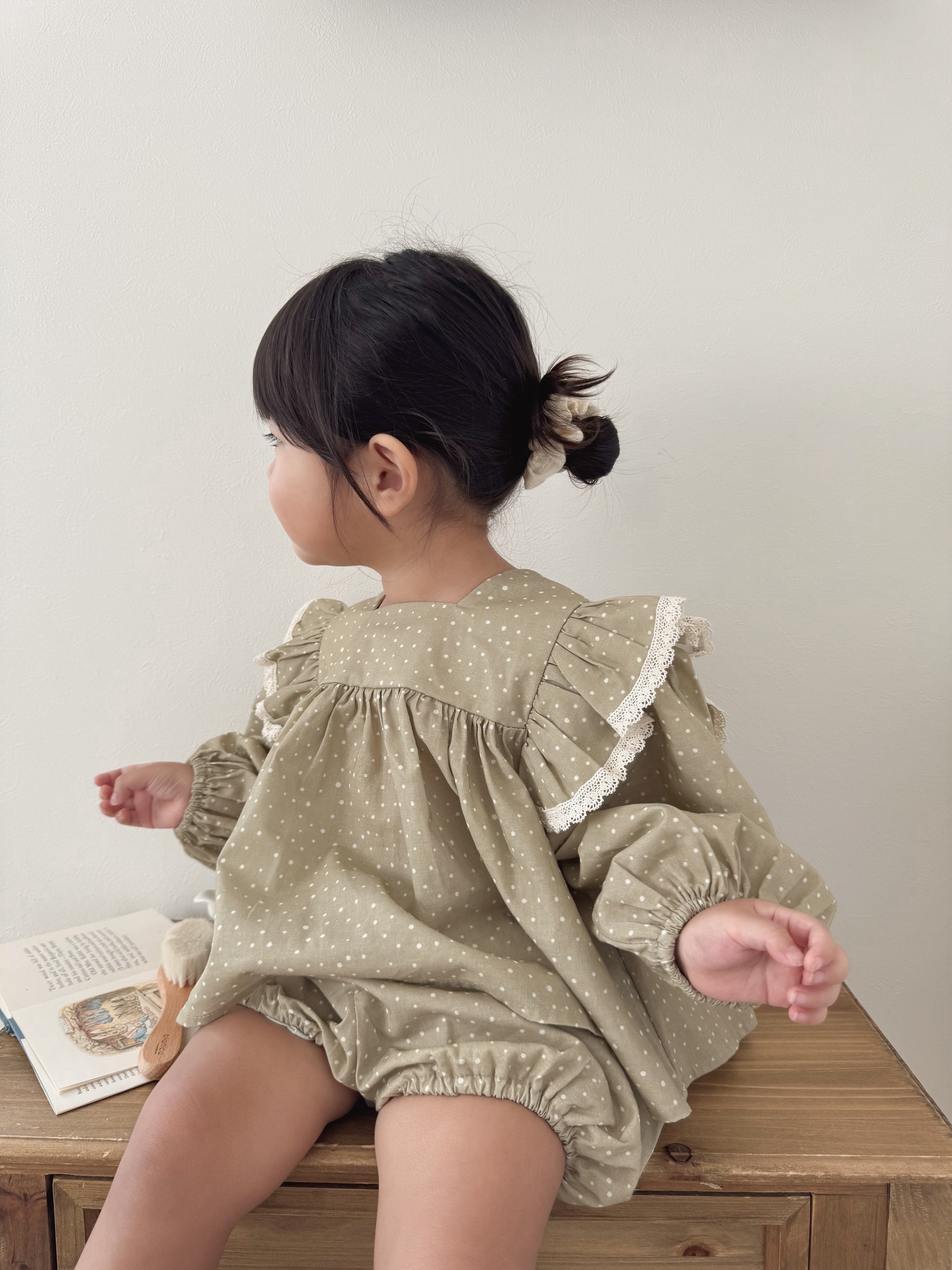 Dot frill blouse & bloomer set