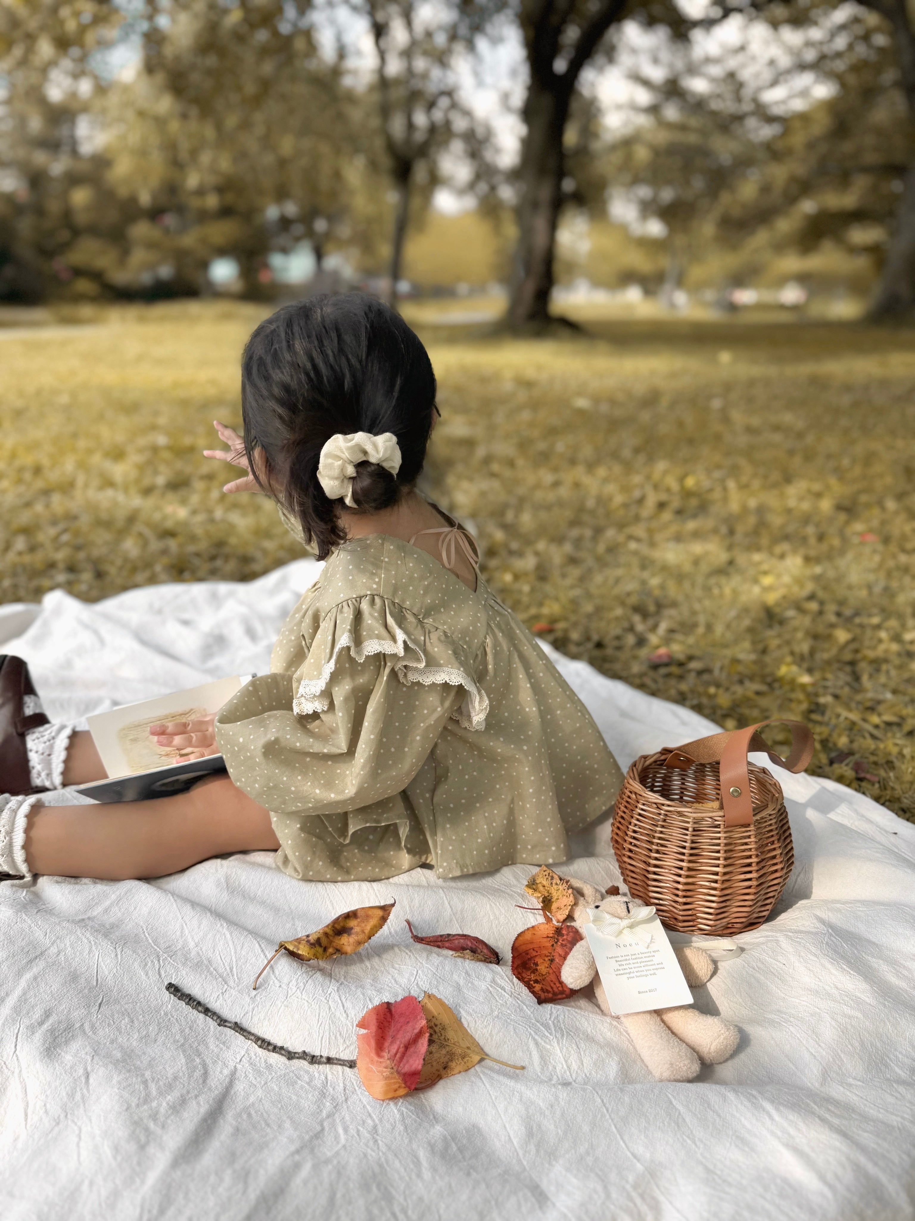 Dot frill blouse & bloomer set