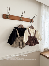 Snow ruffle blouse