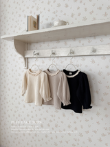 Puff lace tops