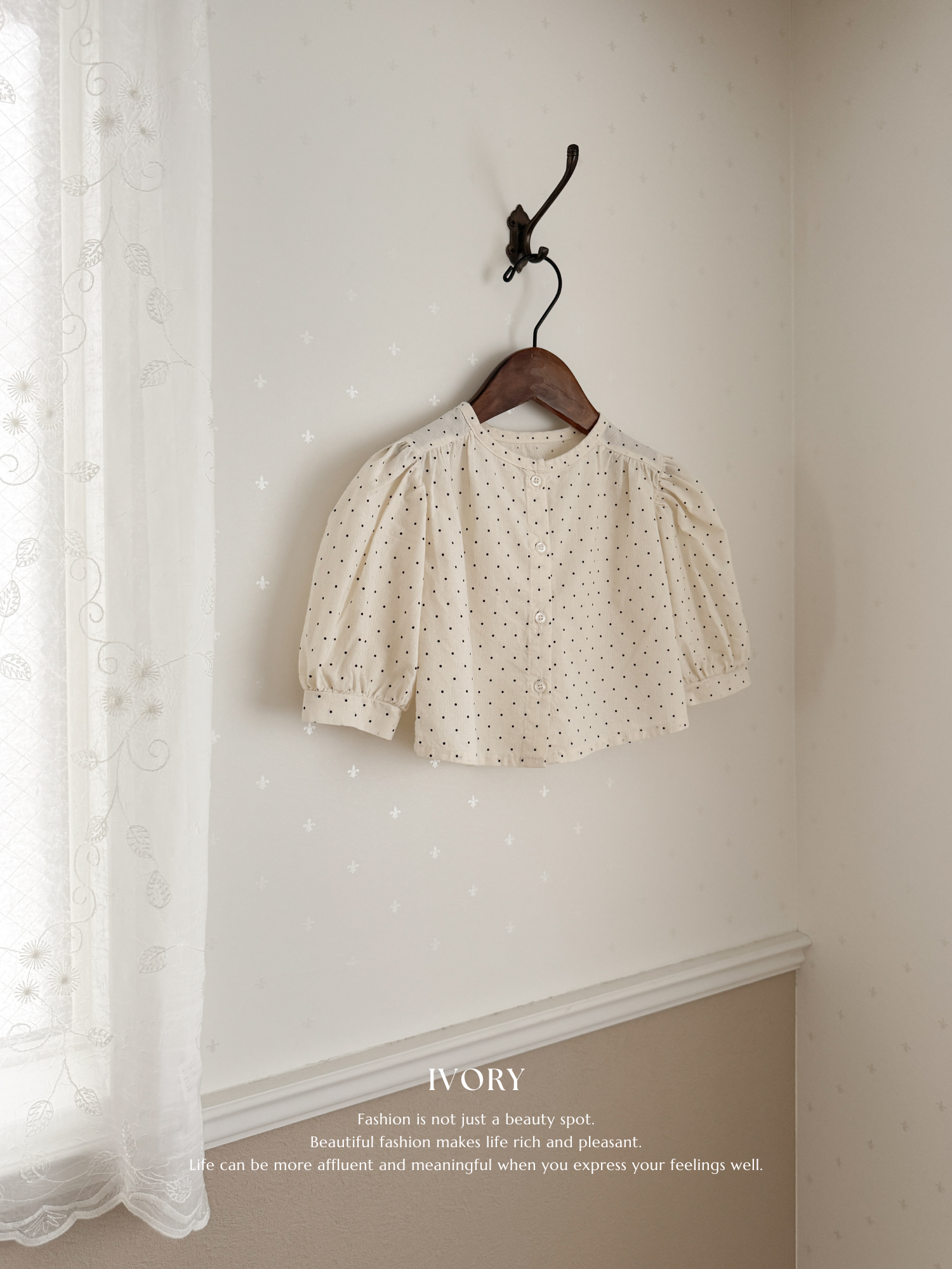 Bebe bonbon dot blouse