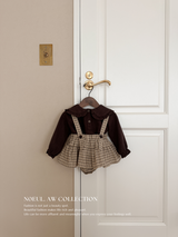 Sara collar blouse
