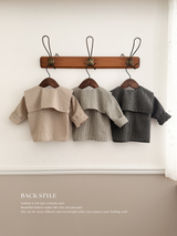 Check collar blouse