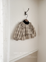 Mono frill blouse