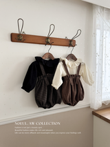 Snow ruffle blouse