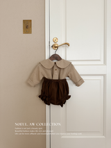 Check collar blouse