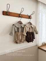 Check collar blouse