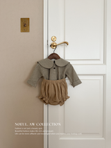 Check collar blouse